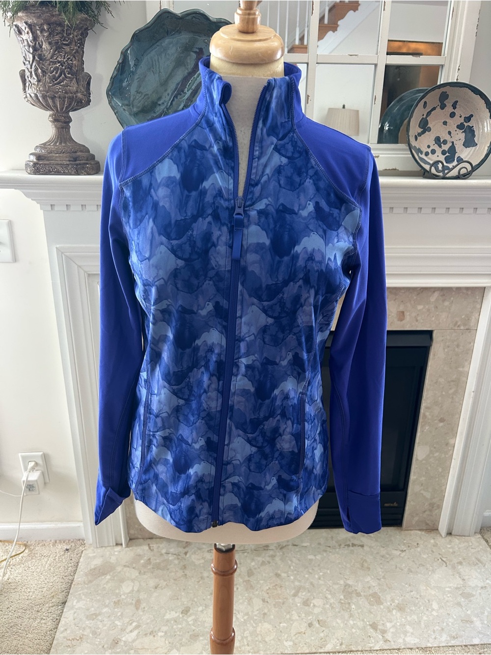 Mondetta Periwinkle/Blue Watercolor Patterned Full-Zip Athletic Jacket